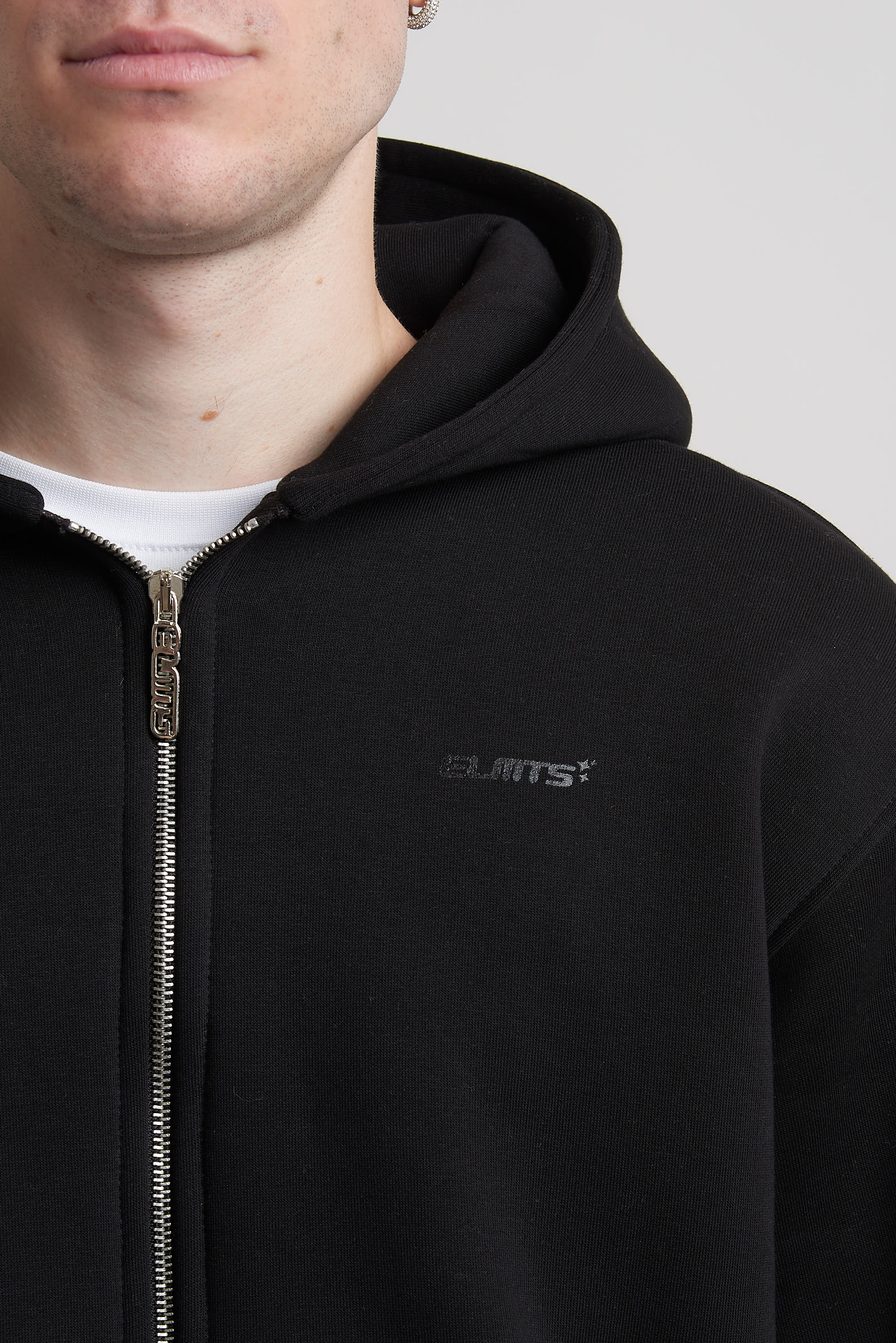 TRACK SUIT PITCH BLACK
