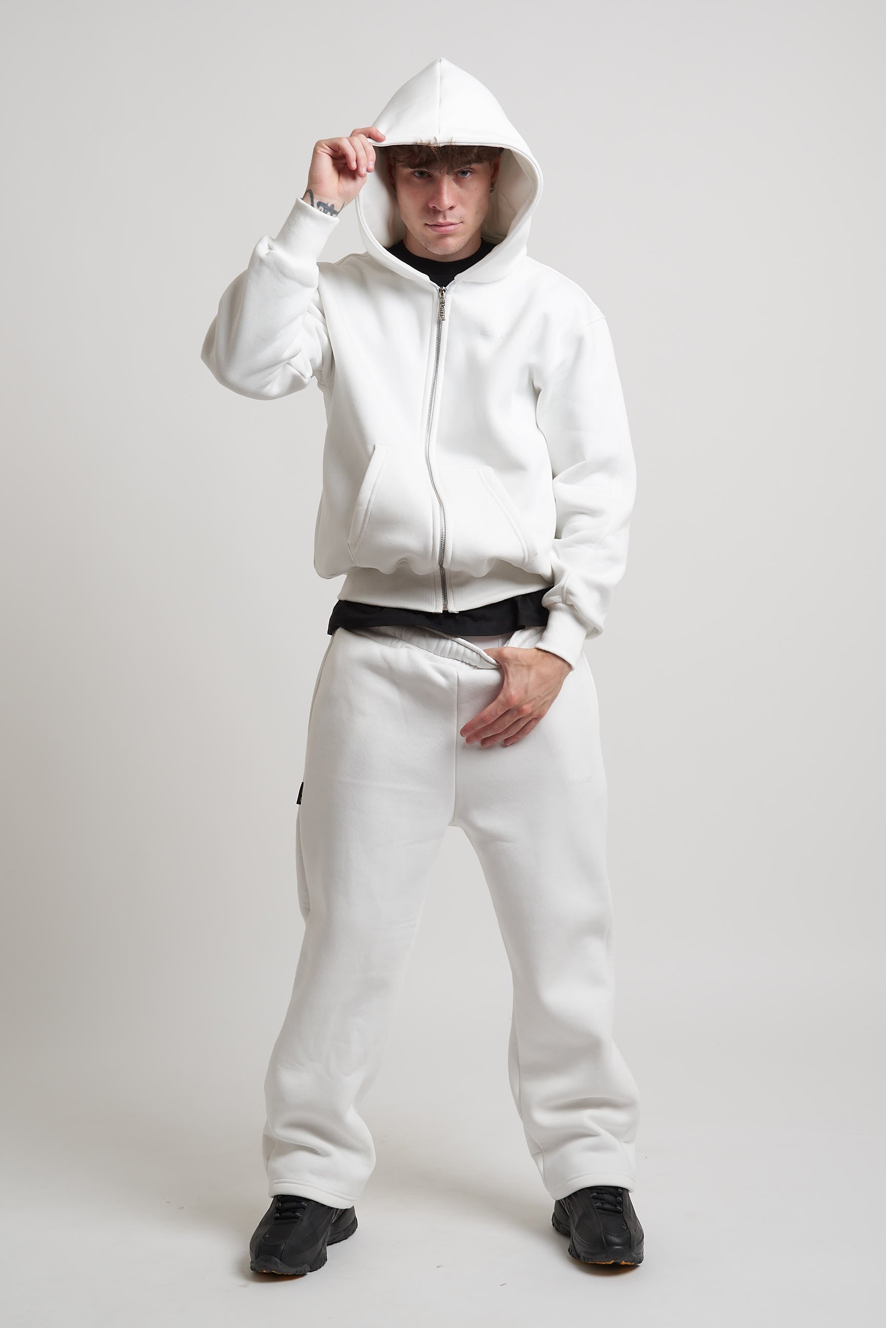 SWEATPANTS OFF WHITE