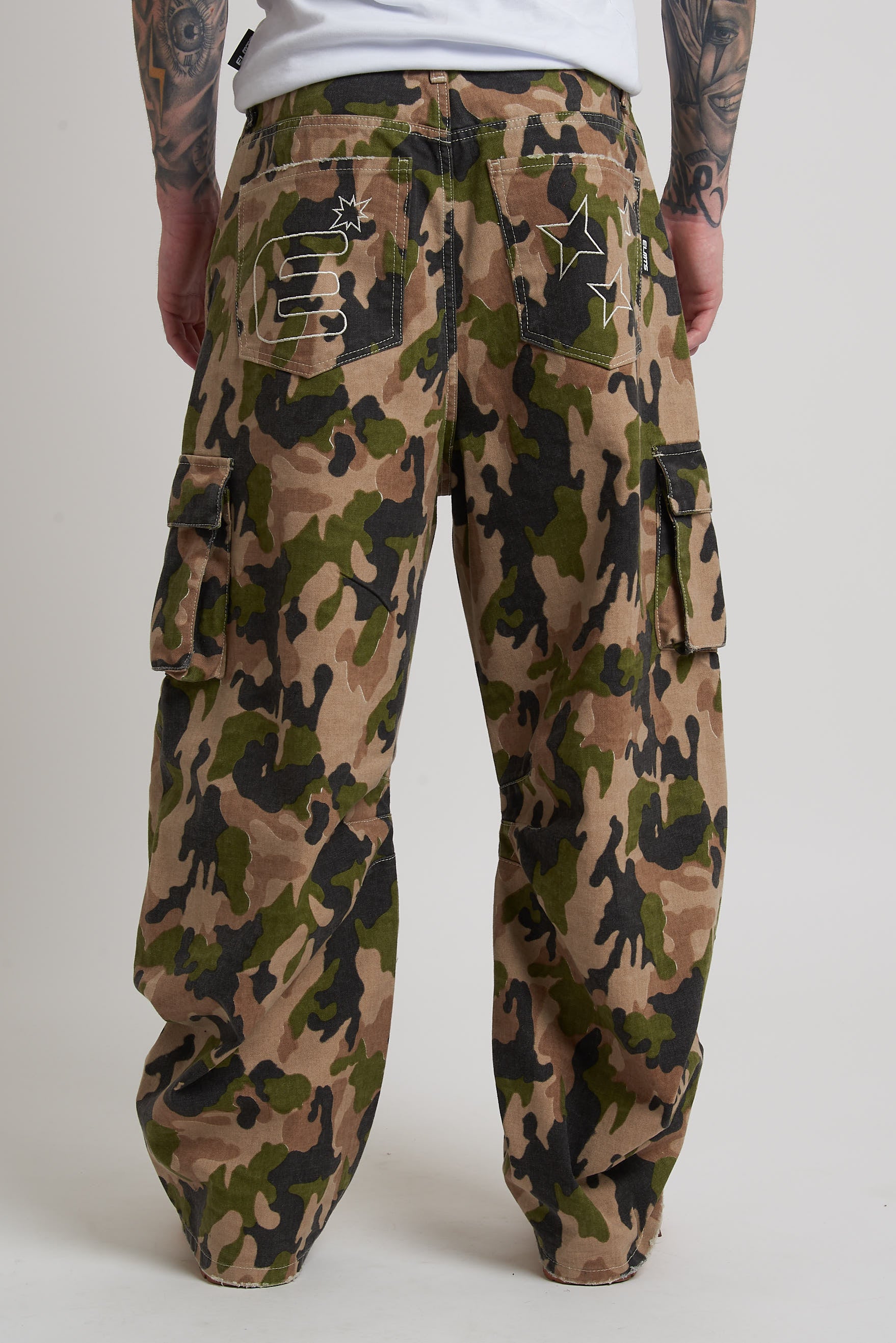 RECON CARGO CAMO PANTS BAGGY