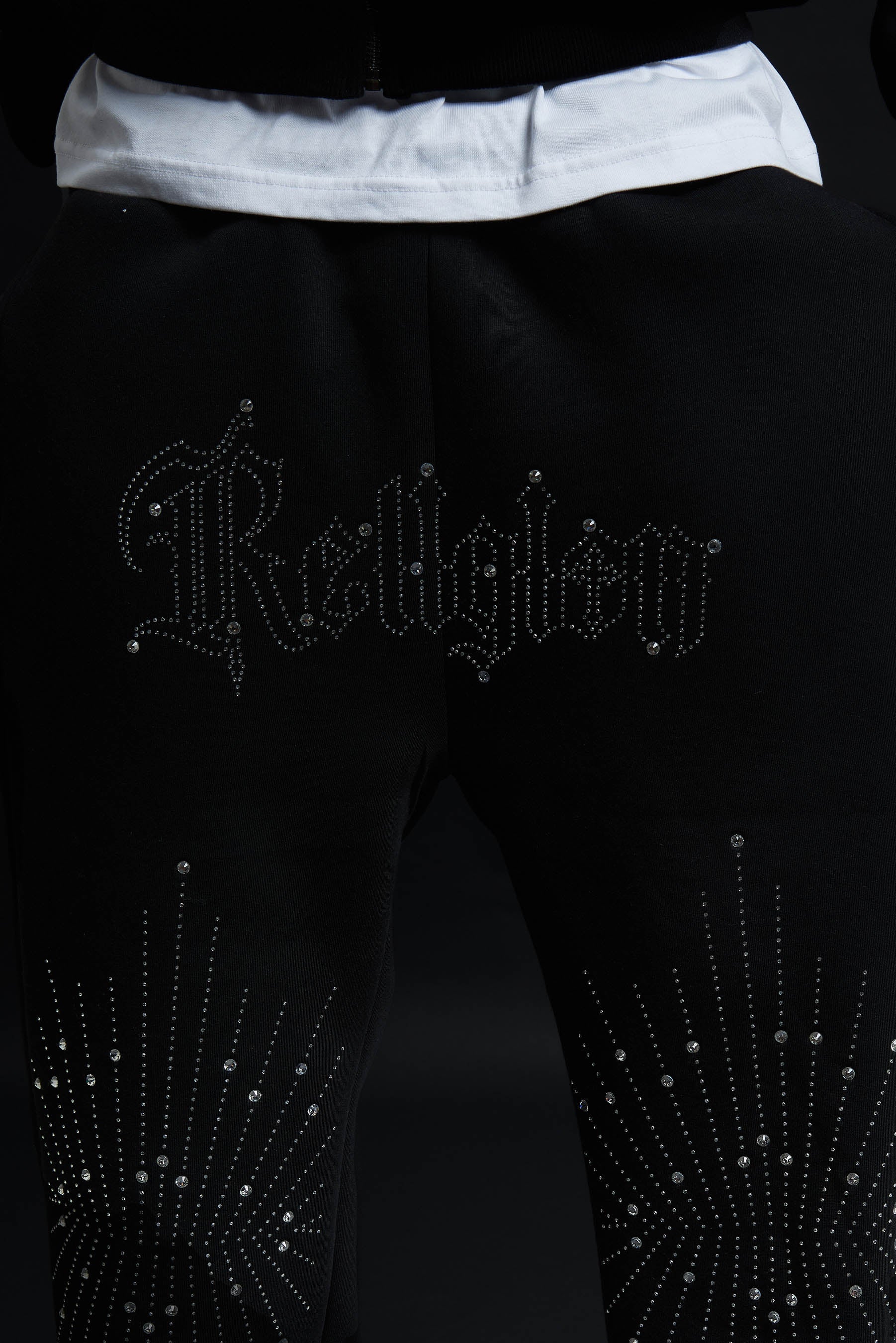 TRACK SUIT RELIQUAR TOTAL BLACK CRYSTAL