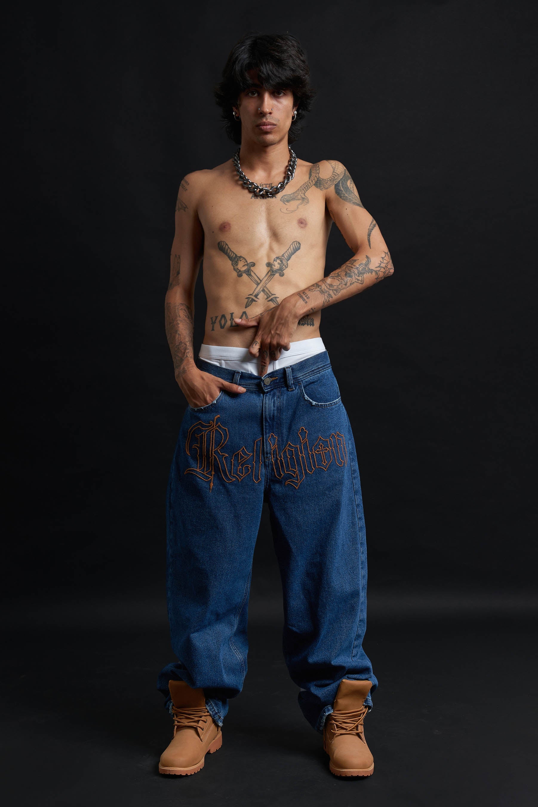 THORN BAGGY DENIM – BLUE CRIMSON