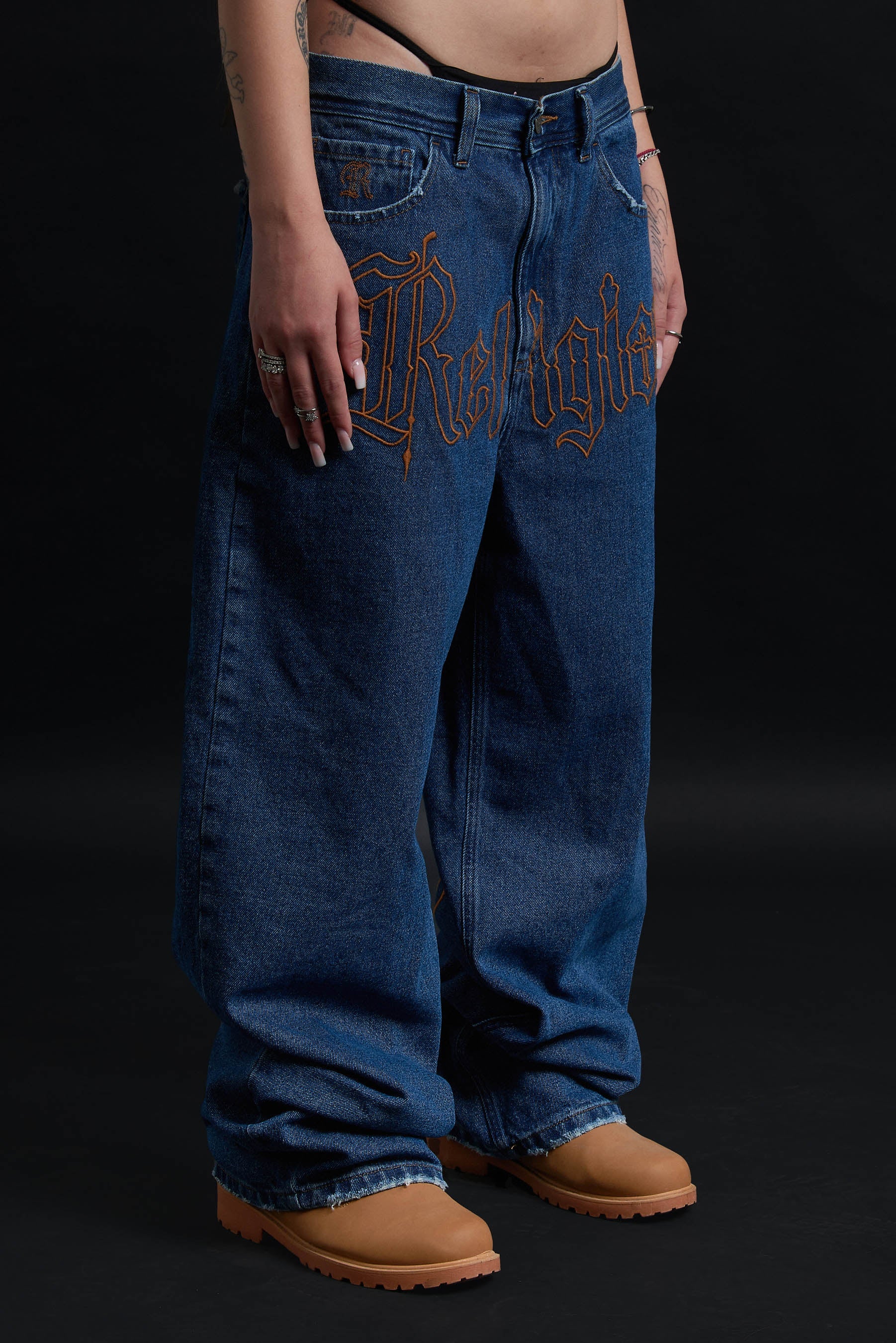 THORN BAGGY DENIM – BLUE CRIMSON