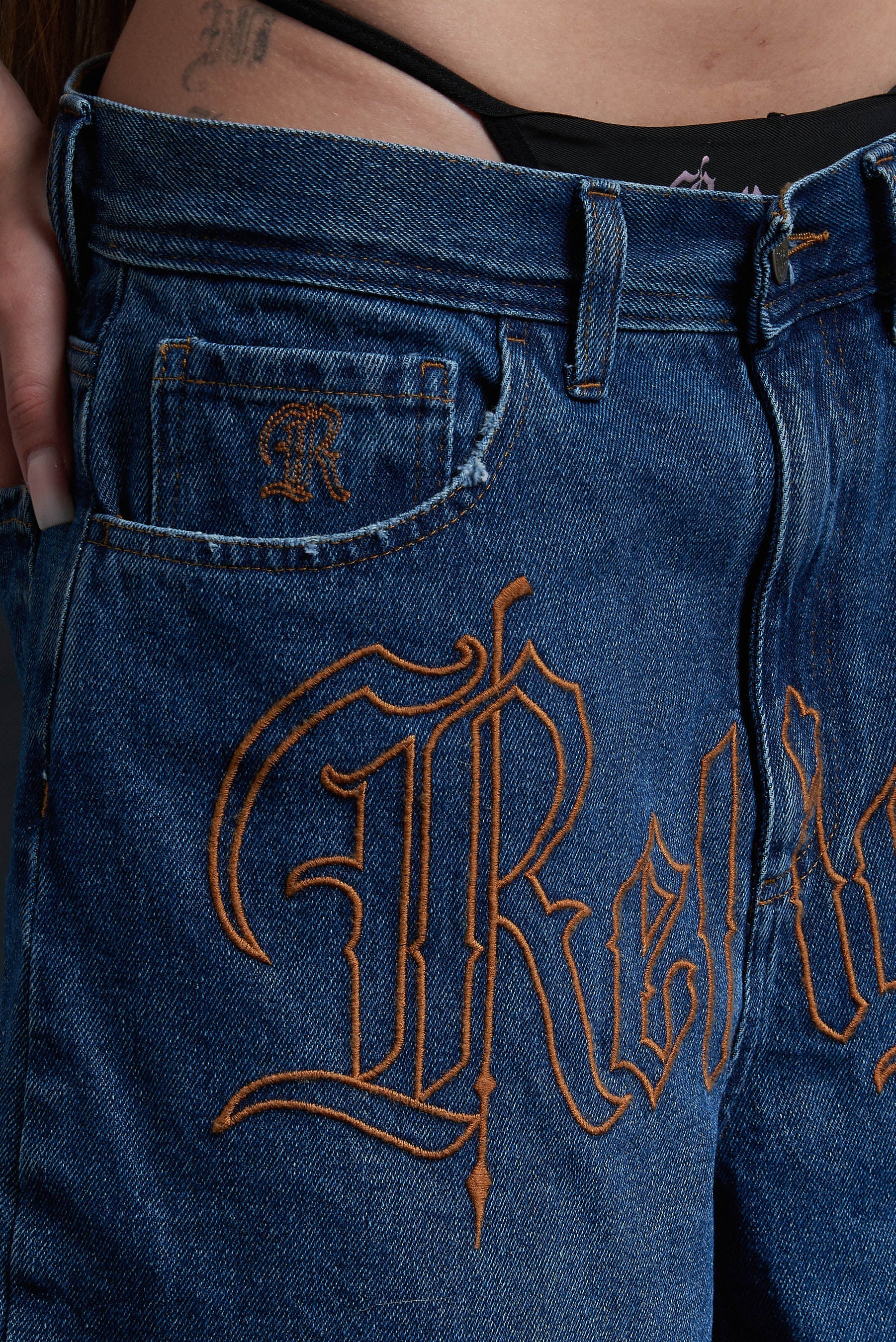 THORN BAGGY DENIM – BLUE CRIMSON