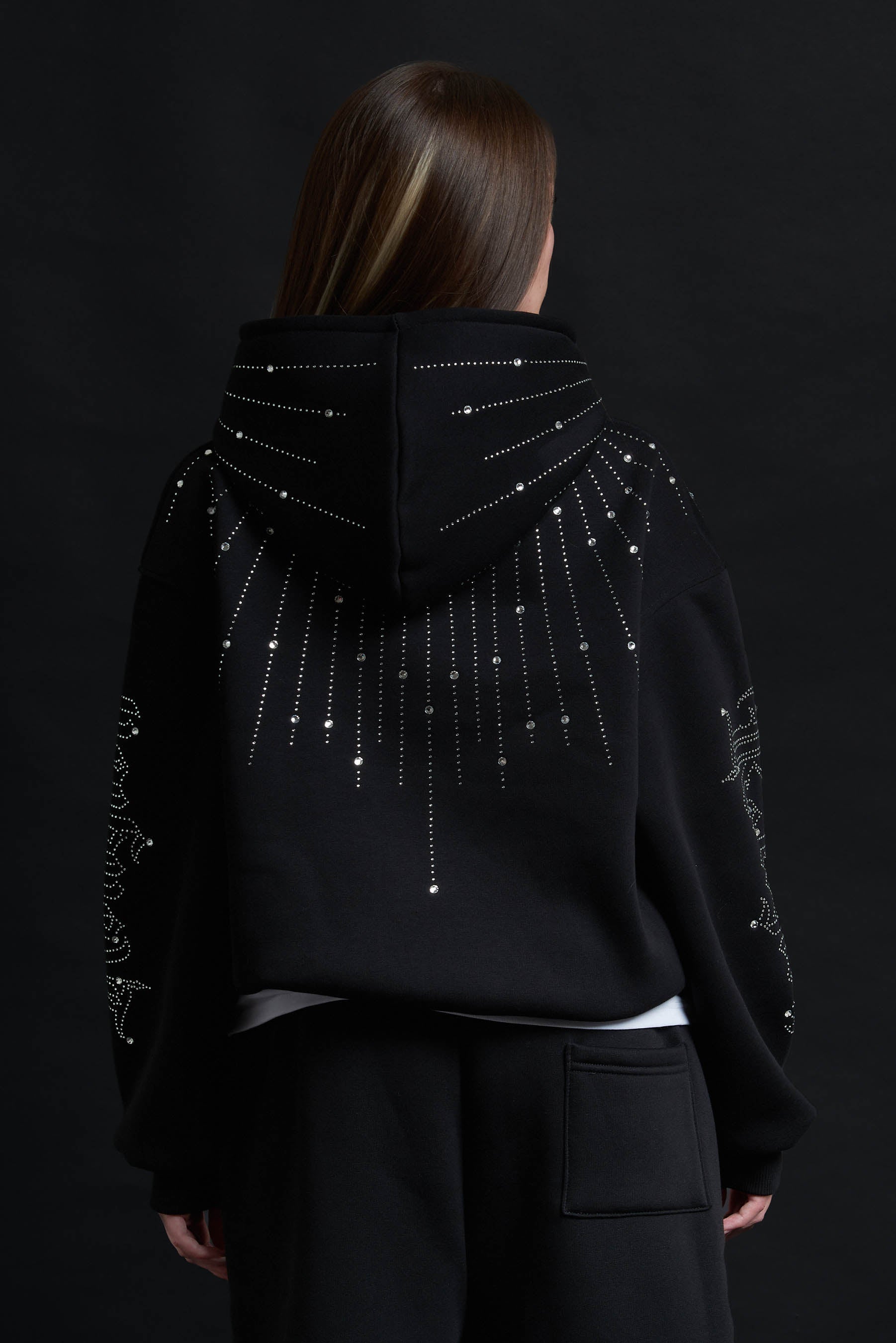 HOODIE RELIQUAR TOTAL BLACK CRYSTAL