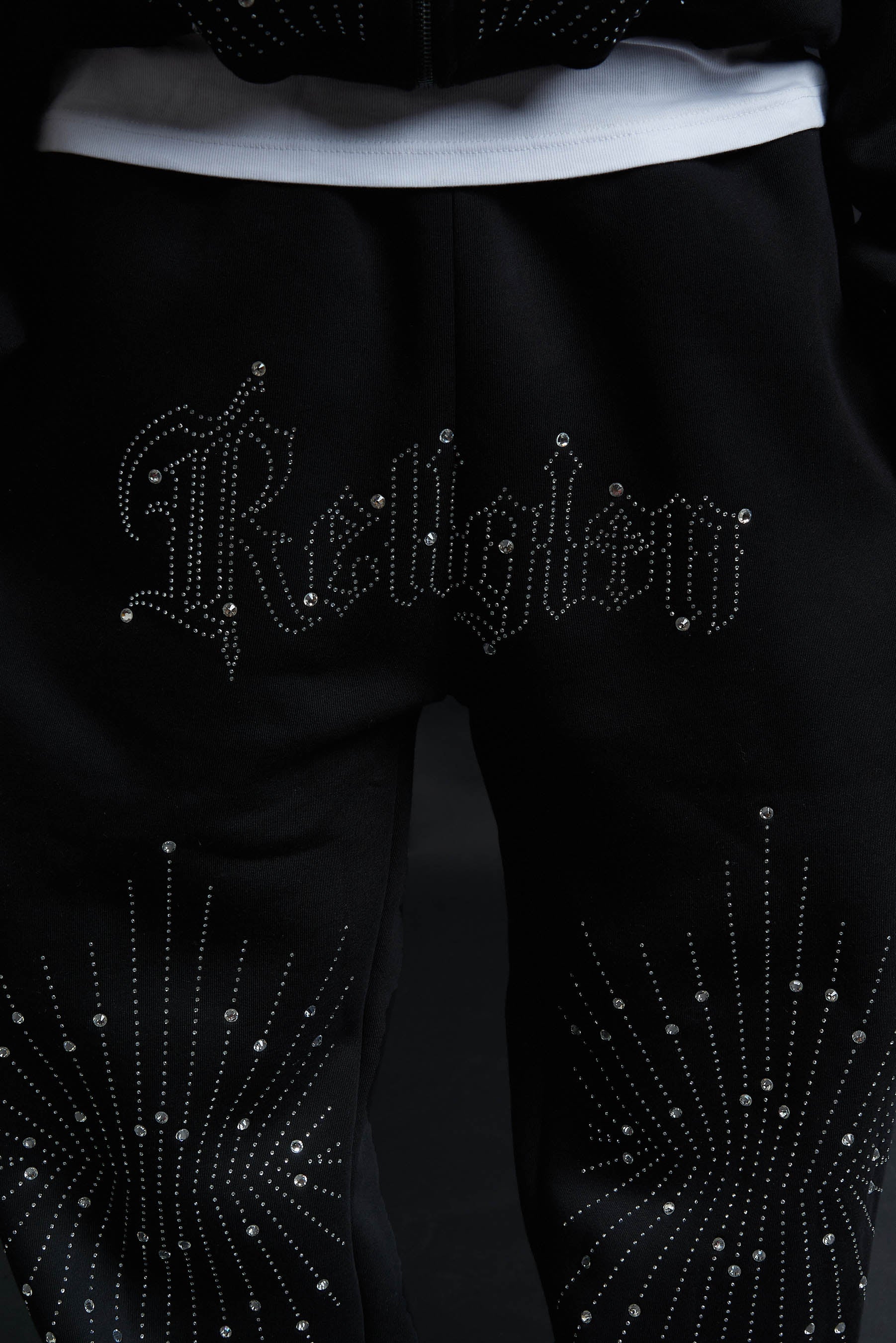 TRACK SUIT RELIQUAR TOTAL BLACK CRYSTAL