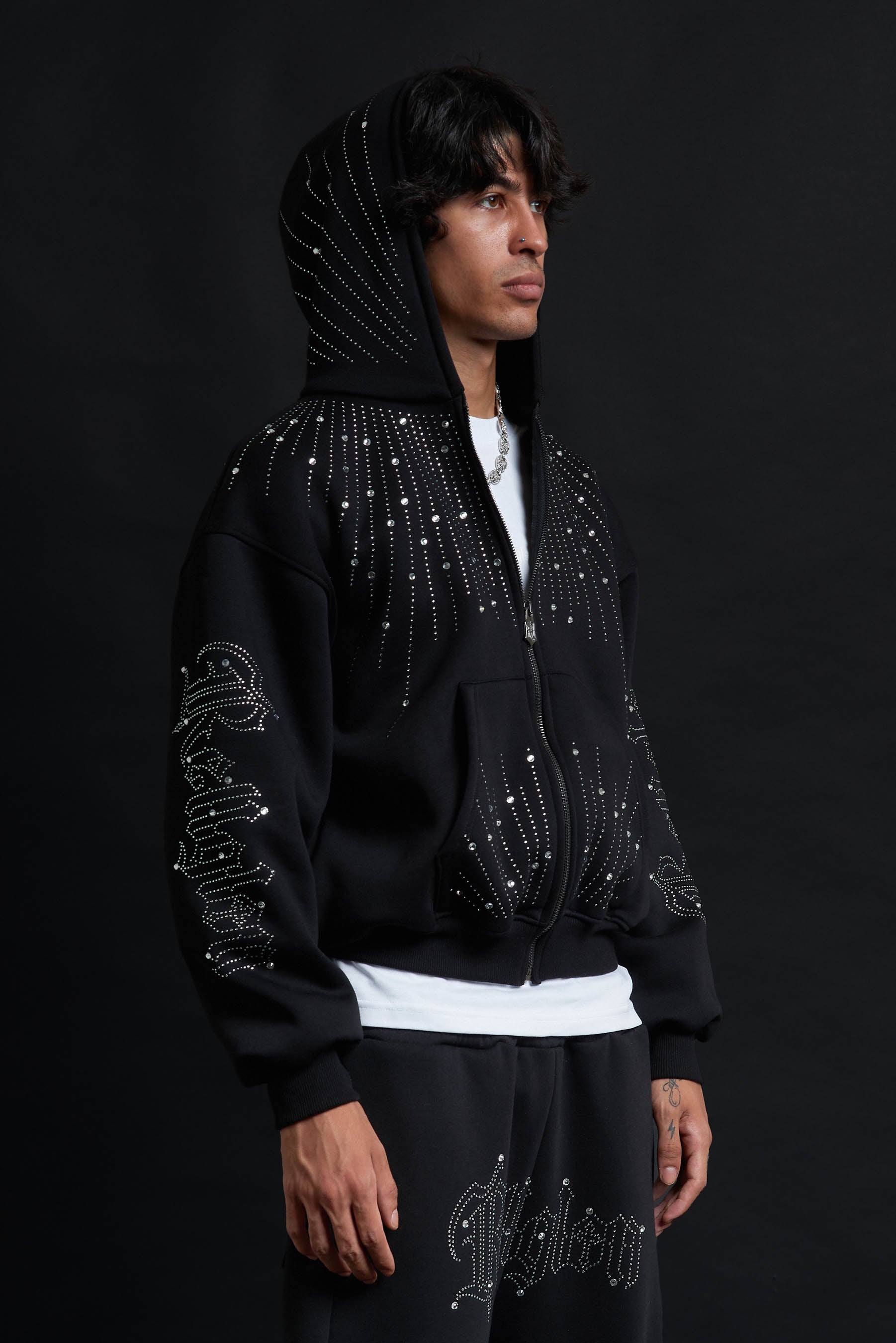 HOODIE RELIQUAR TOTAL BLACK CRYSTAL