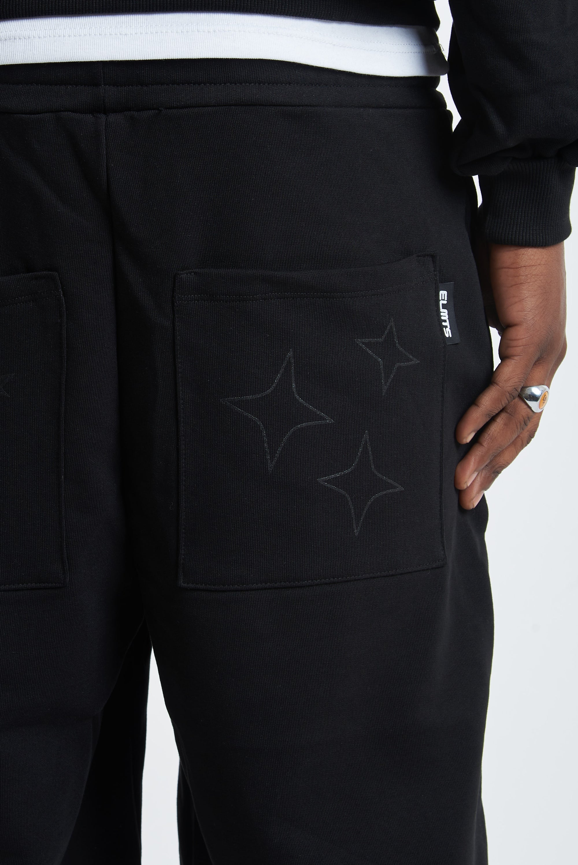 COMPLETO ESSENTIAL BLACK